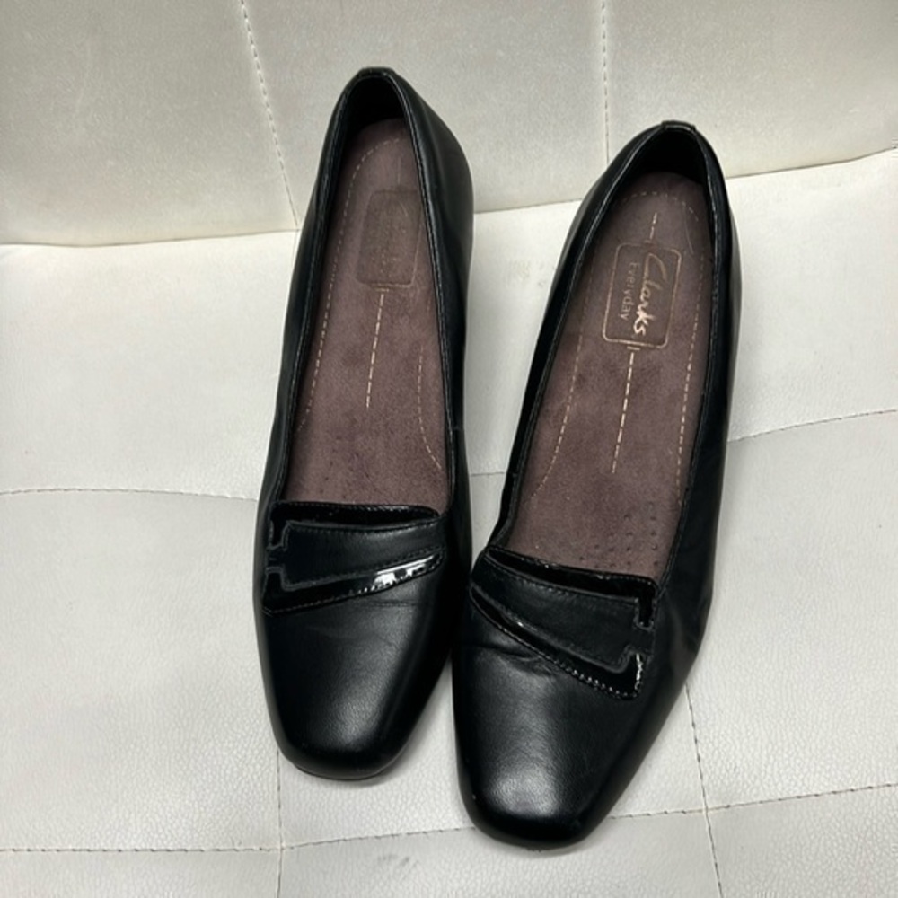 Womens Clark Everyday Levee delta Slip on Shoes Low heeled pumps 31219 Size 8